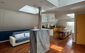 Penthouse Mimose